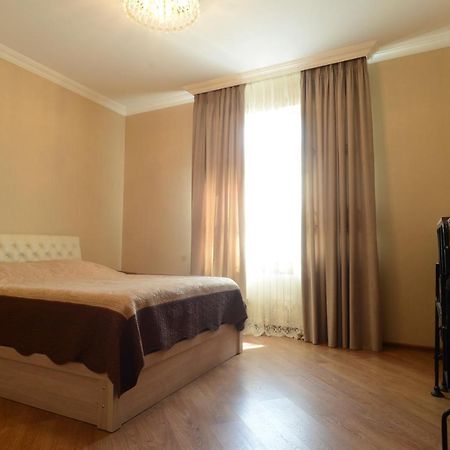 Old Tbilisi Apartment Екстер'єр фото