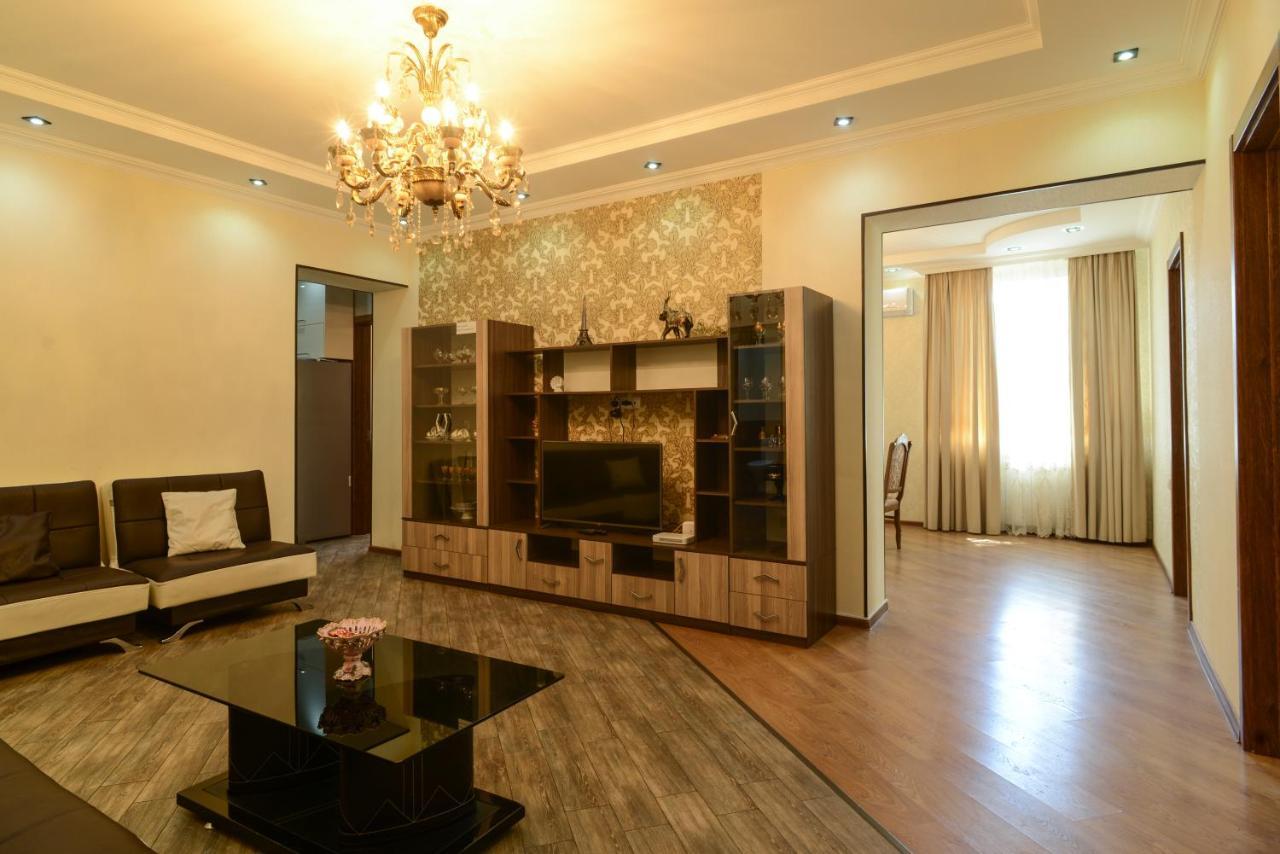 Old Tbilisi Apartment Екстер'єр фото